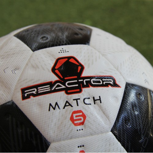 Piłka meczowa Reactor